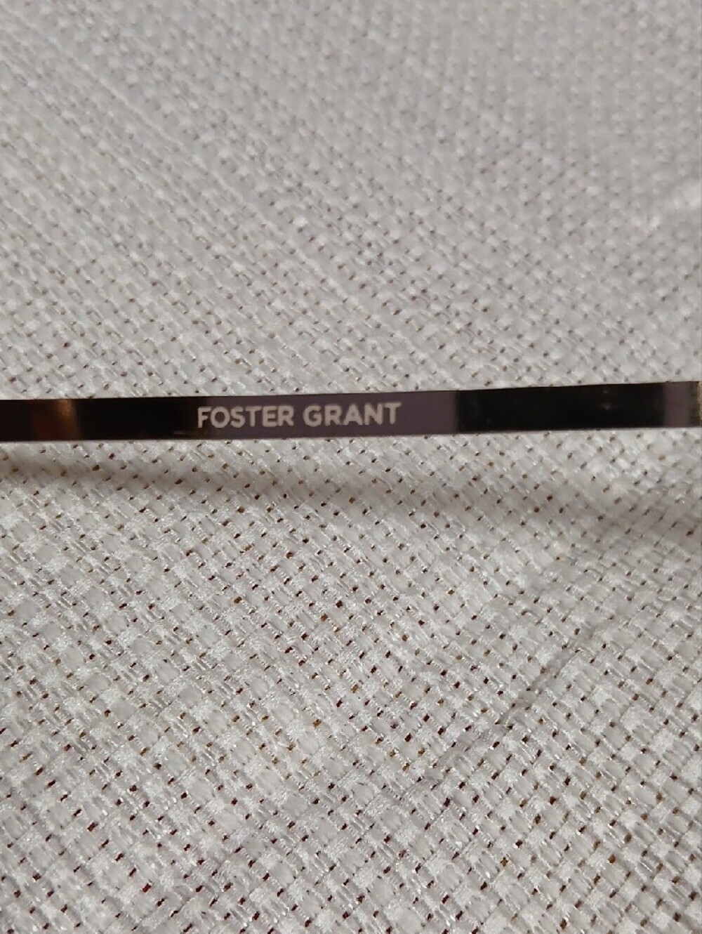 Foster Grant Gold Frame Sunglasses with Brown Lenses - Picture 2 of 5